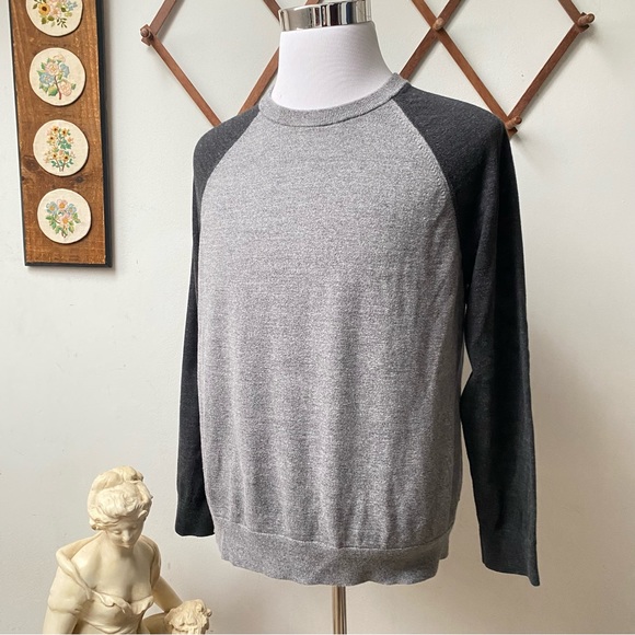 Banana Republic Organic Cotton Sweater - Picture 8 of 9